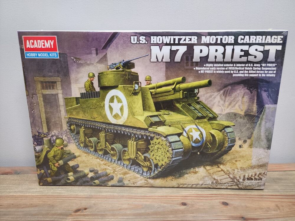 Academy 1/35 U.S. Howitzer Motor Carriage M7 Priest Model Kit #13210